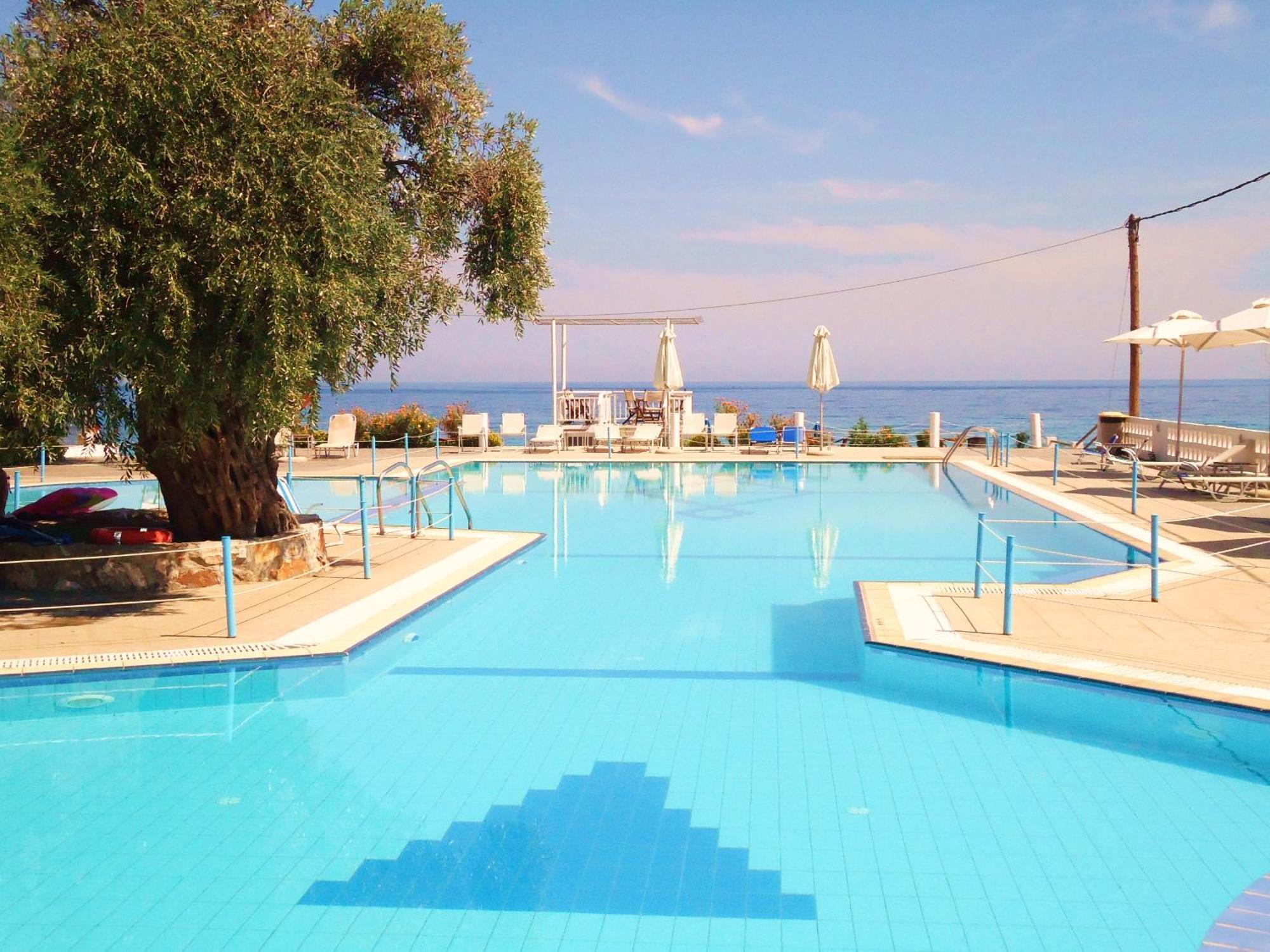 Maranton Beach Hotel Koinira Exterior foto